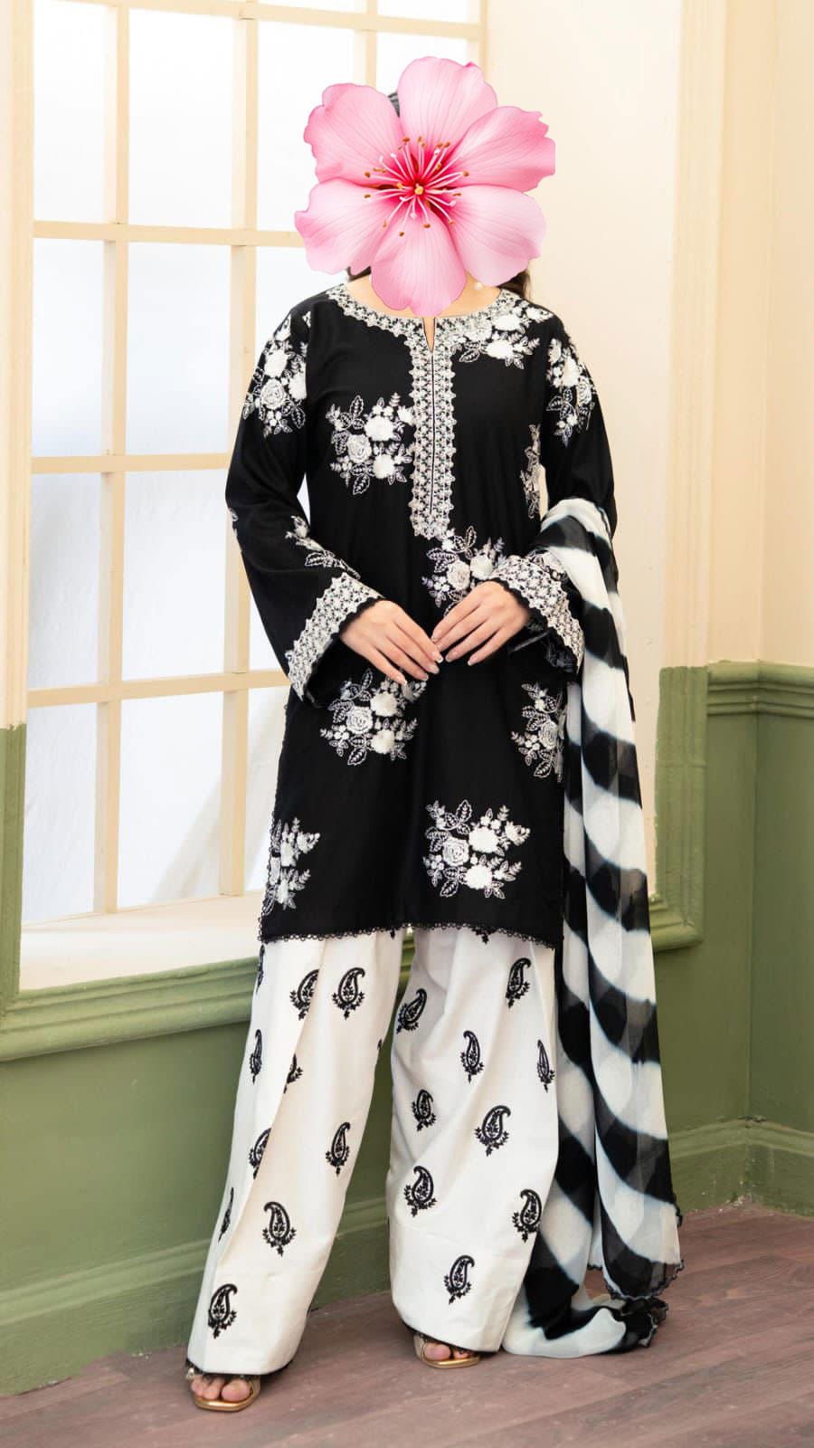 3pc Unstitched Pure Lawn Heavy Embroidered Suit
