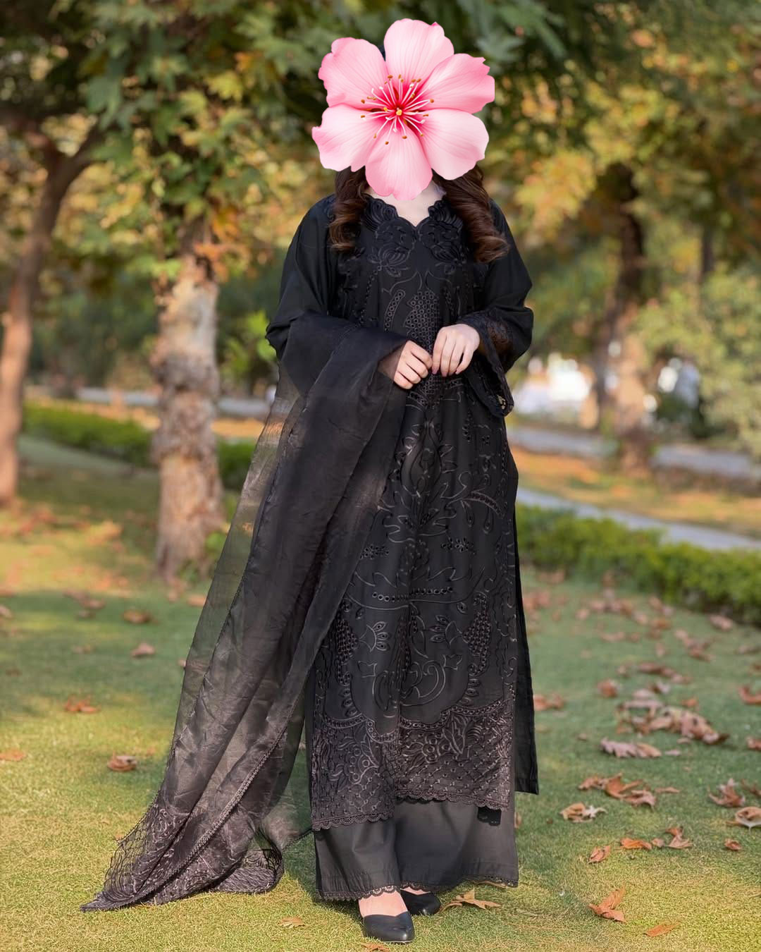 3pc Unstitched Pure Lawn Heavy Embroidered Suit