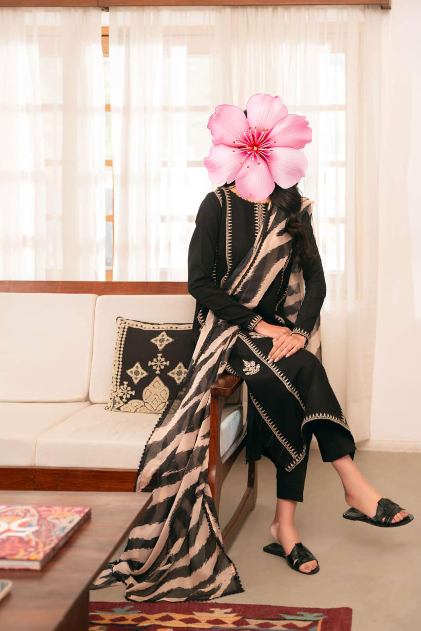3pc Unstitched Pure Lawn Heavy Embroidered Suit